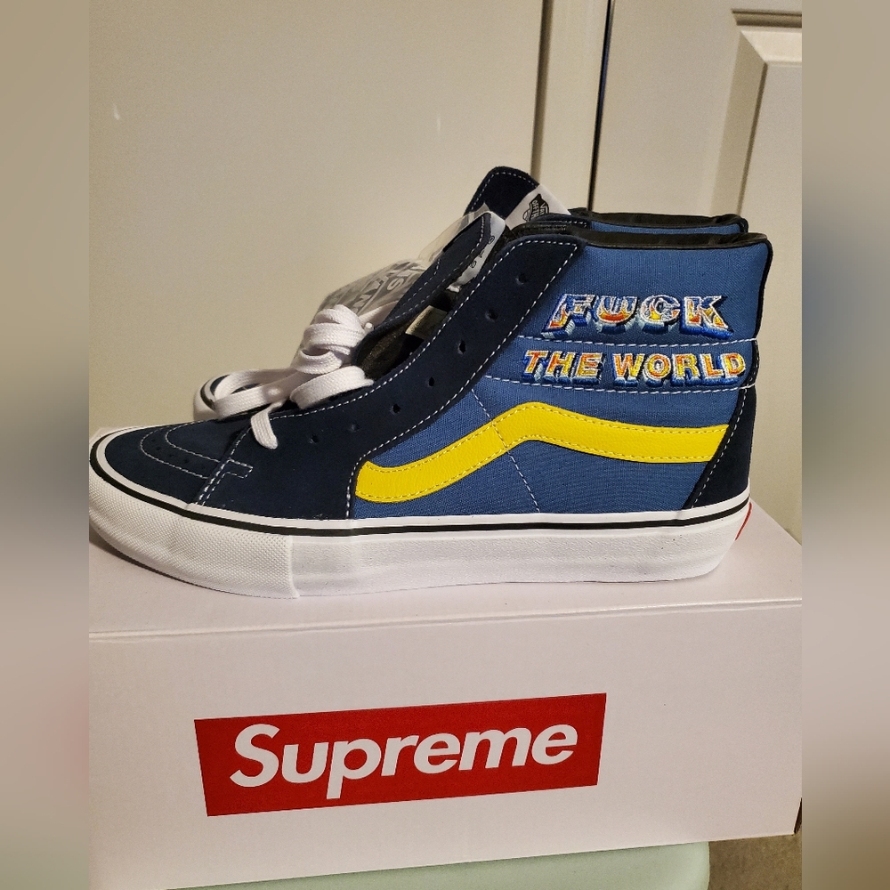 Supreme Vans SK8-HI. Size 9.5. Brand new.